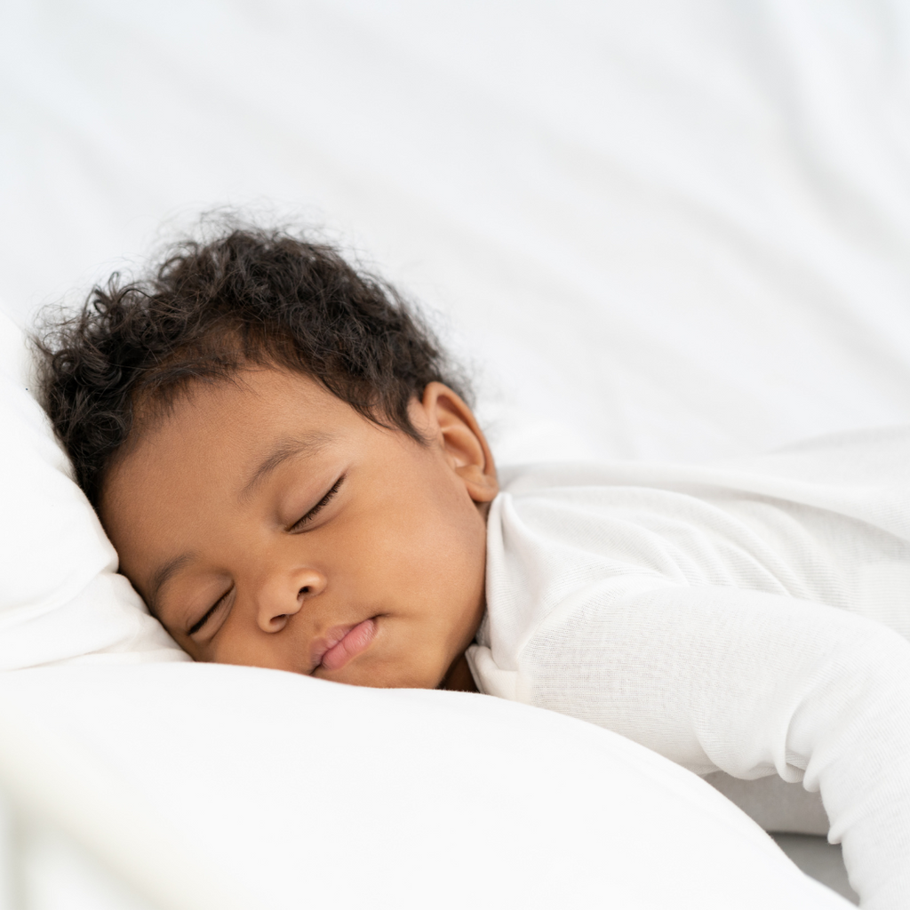 What Should a Baby Wear While Sleeping? 