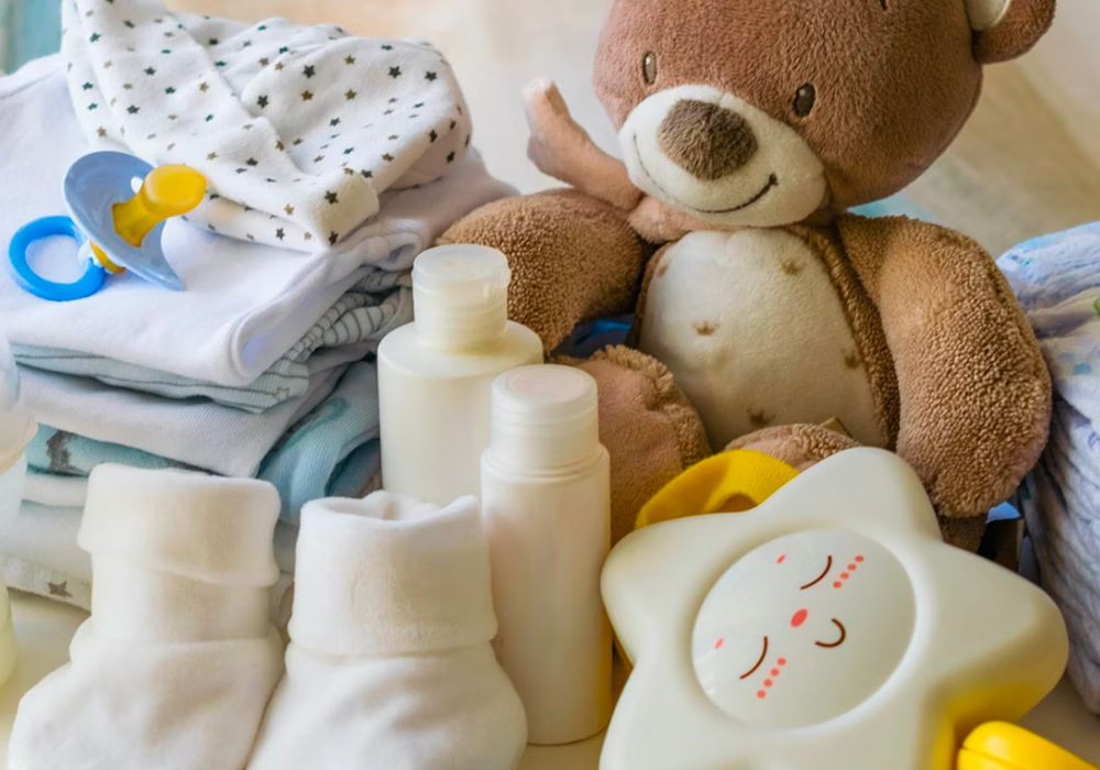 Newborn Essentials for Your Baby's First 6 Weeks