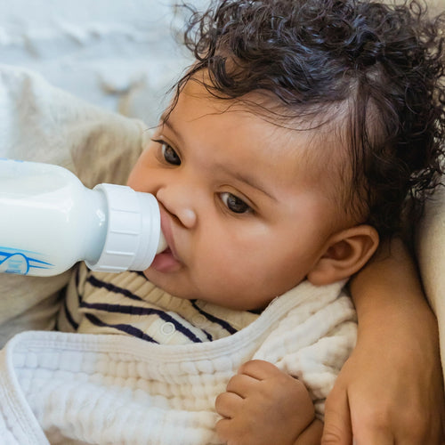 Can You Mix Breast Milk and Formula in the Same Bottle?