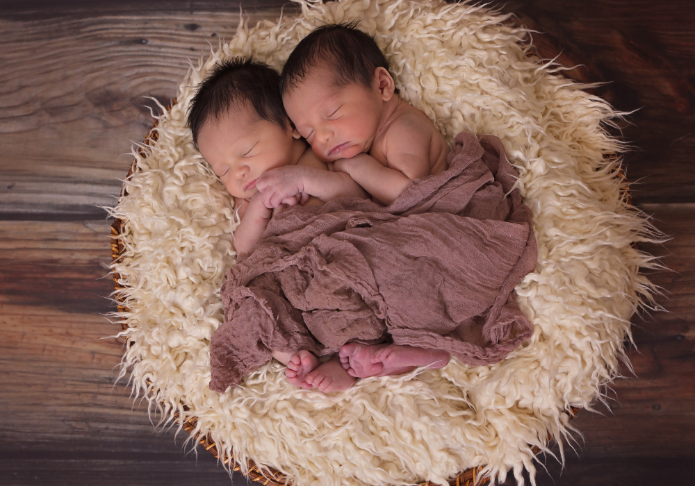 5 Signs You Might Be Pregnant With Twins