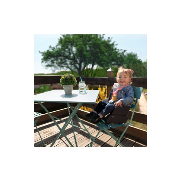 Badabulle Yummy Travel 2-in-1 Booster Seat & Backpack Age- 6 Months to 36 Months (Holds upto 15 Kg)