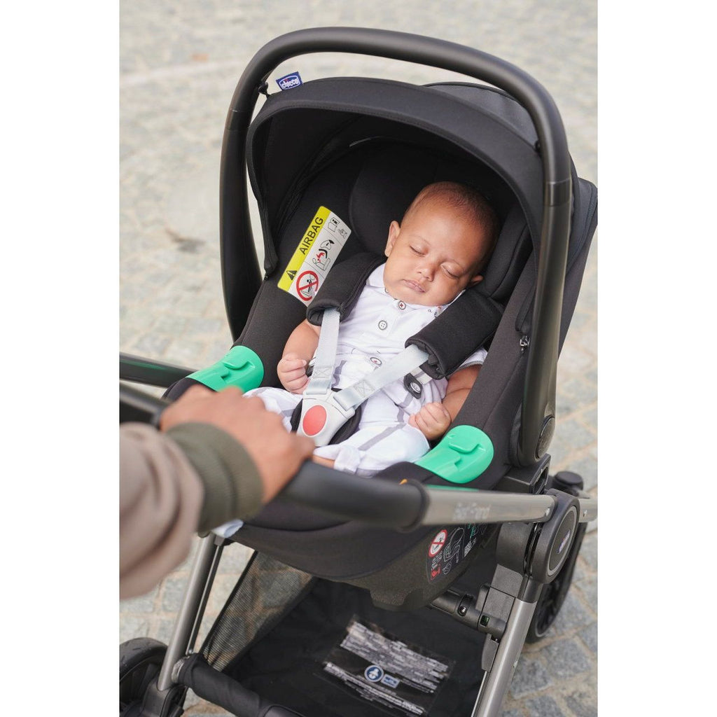 Chicco Kiros Evo I-Size Fast In Car Seat 40 -78 Cm Black Age- Newborn upto 13 Kg