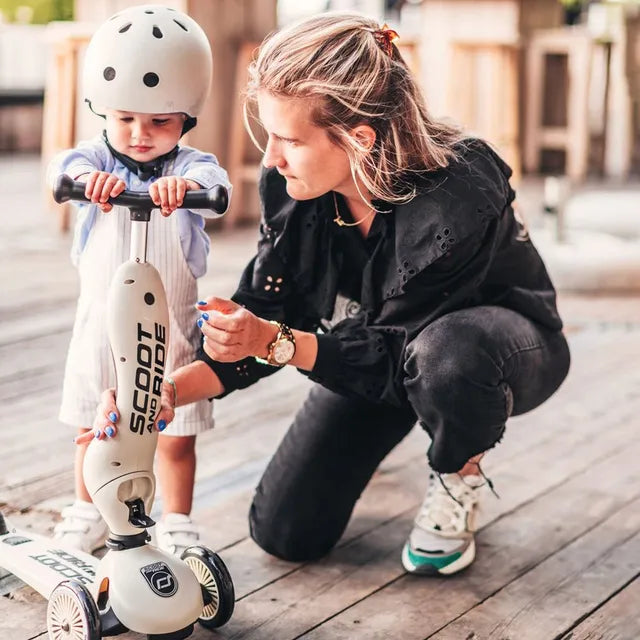 Scoot&Ride 2-in-1 Highwaykick 1 & Helmet S-M Rose Bundle 96270-96368 Age- 5 Years & Above