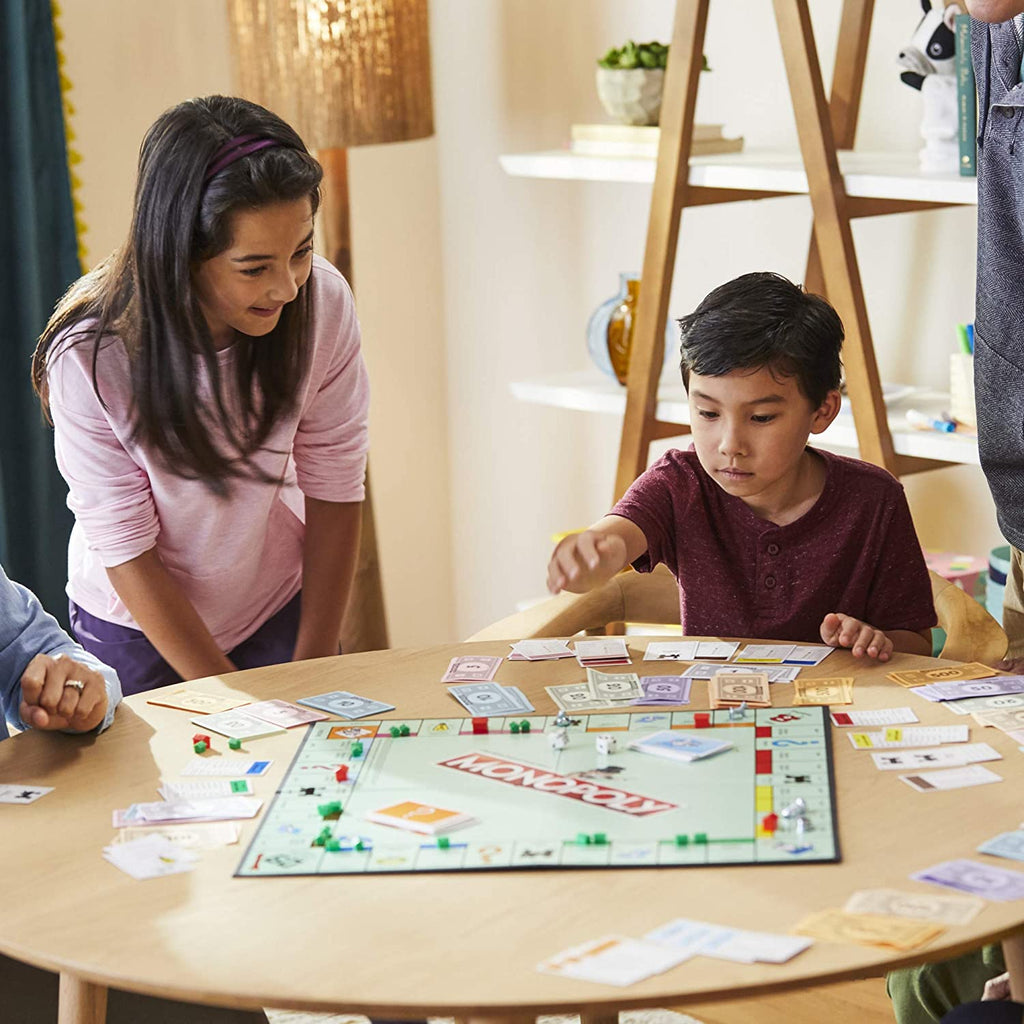 Hasbro Monopoly Classic Board Game 8Y+