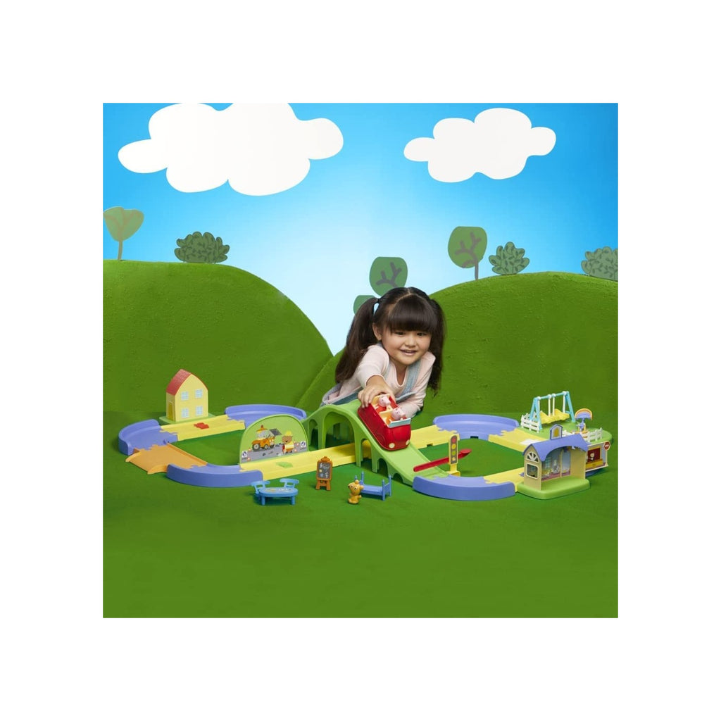 Hasbro Pep All Around Peppas Town Set Multicolor Age- 3 Years & Above