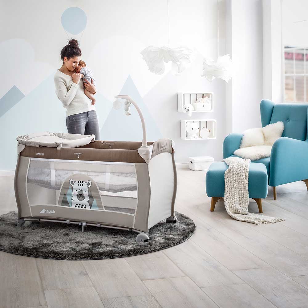 Hauck baby center top