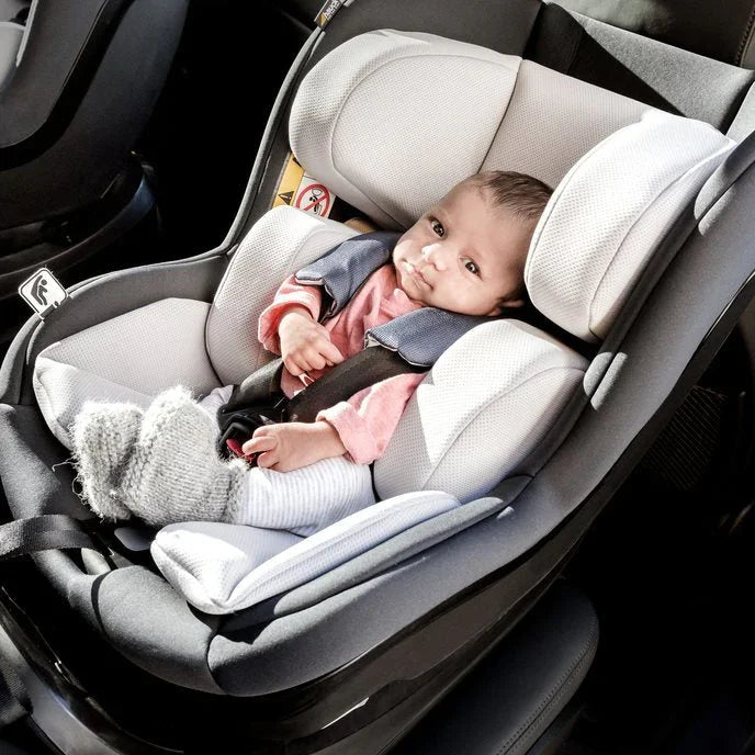 Hauck iPro Kids Car Seat Lunar Age  Newborn upto 5 Years (Body Size from 40 cm till 105 cm)