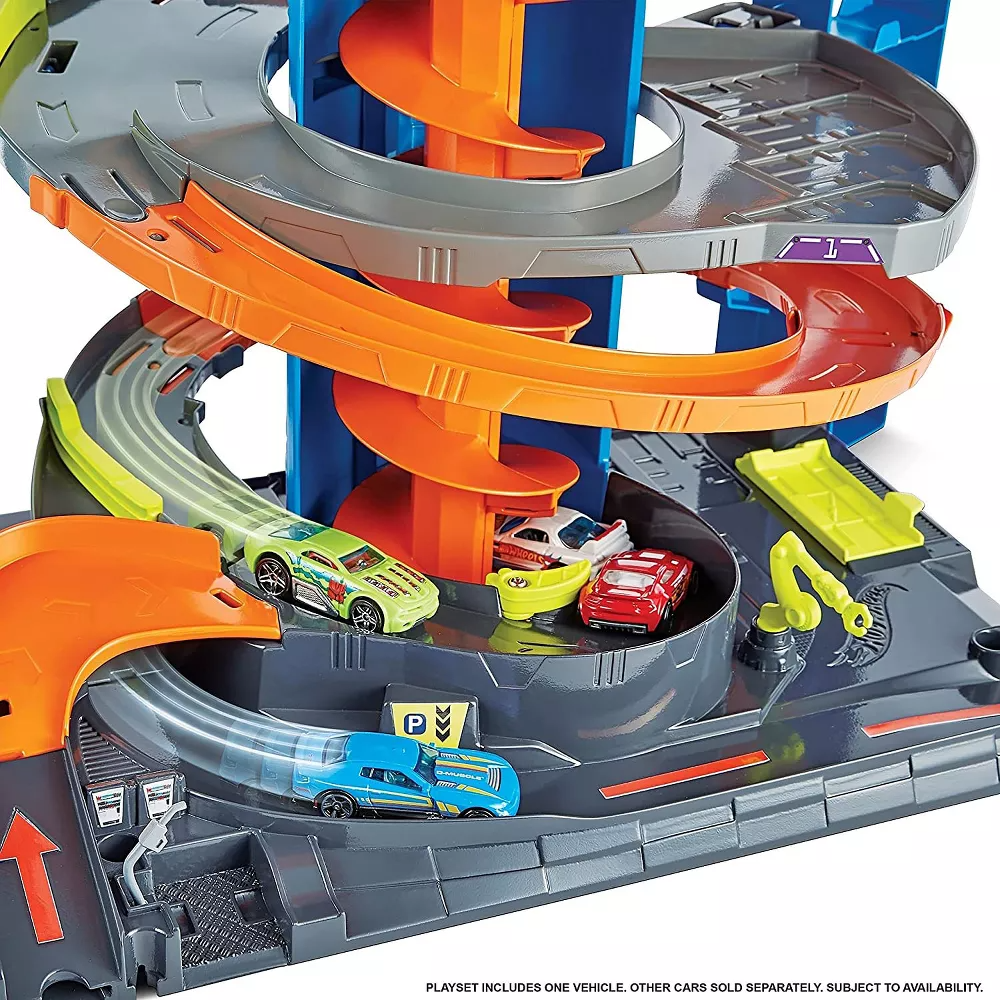 Hot Wheels City Mega Garage Playset with Track Car Multicolor