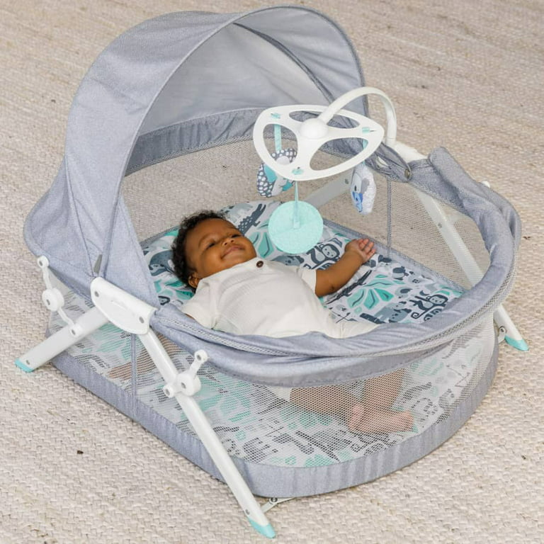 Infantino Sweet Dreams Fold & Go Bassinet Multicolor Age- Newborn to 5 Months
