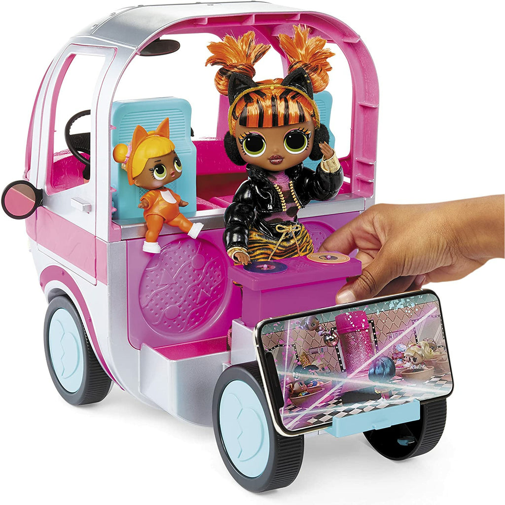 L.O.L. Surprise OMG 4-in-1 Glamper Fashion Camper with 55+ Surprises - Metallic Silver