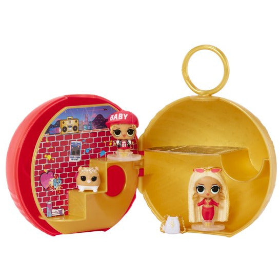 L.O.L. Surprise OMG Mini Family Assorted Playset Age-4 Years & Above