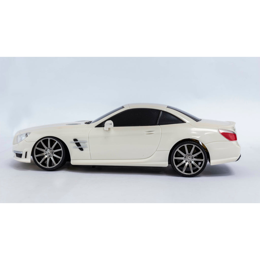Maisto R/C- 1:24 - Mercedes-Benz White (Without Batteries) Multicolor Age-8 Years & Above
