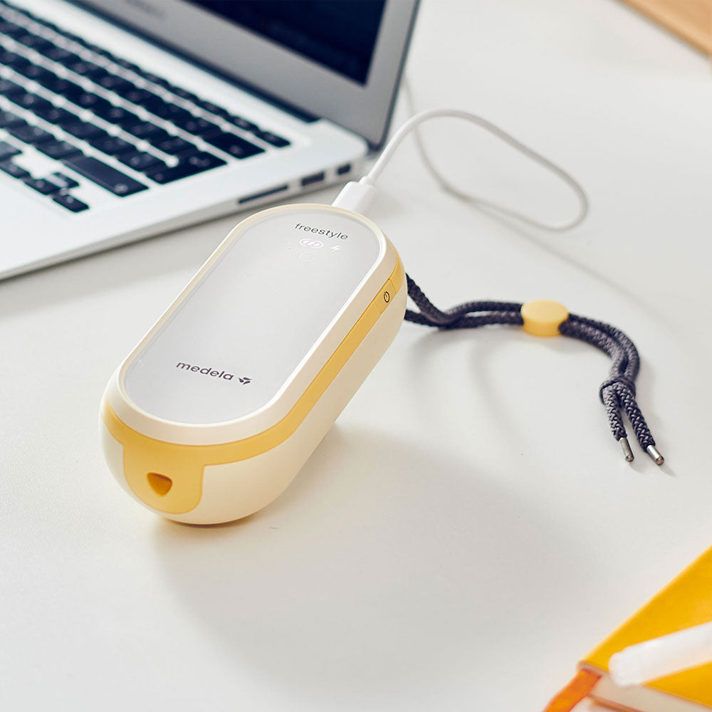 Medela Freestyle Flex Double Electric Breast Pump Bundle