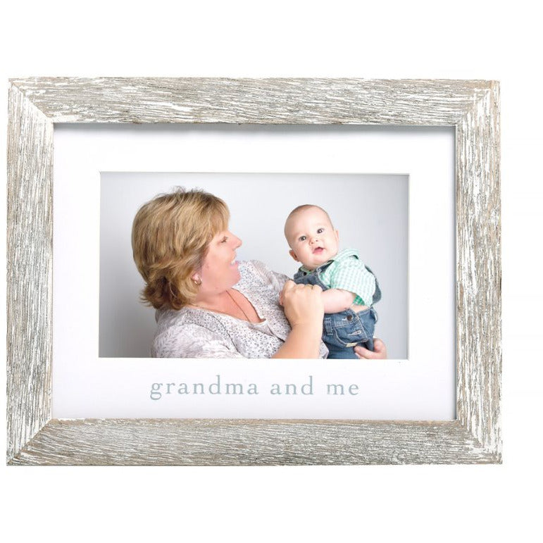 Pearhead “Grandma and Me” Sentiment Frame Rustic Beige Sand & White Age-Newborn & Above