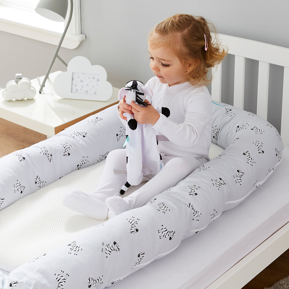 Purflo Purair Baby Breathable Maxi Sleep Nest Zebra Age- 6 Months to 36 Months