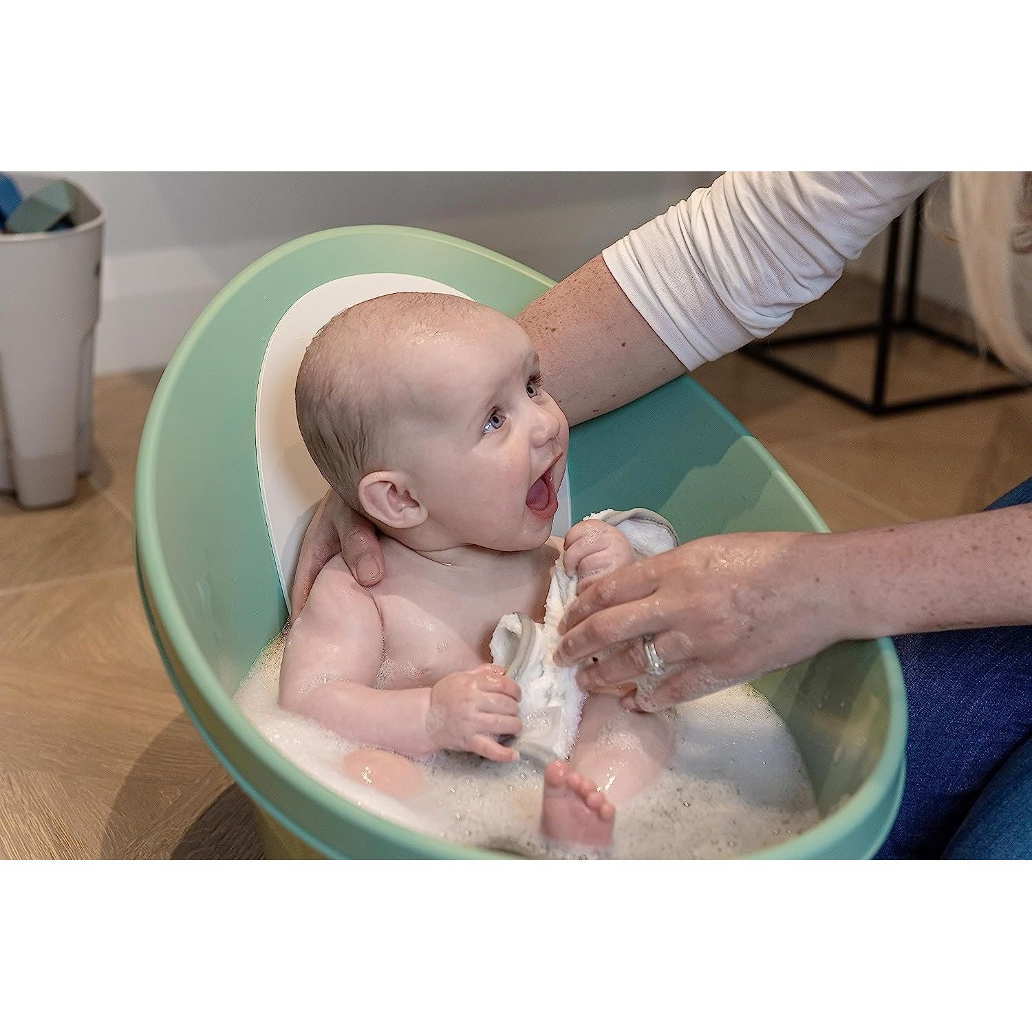Shnuggle Bath Tub Compact Support Seat with Plug Eucalyptus Age Newborn